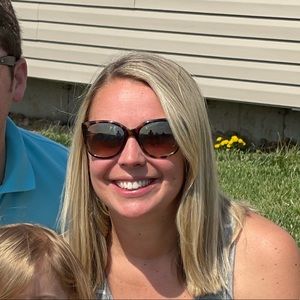 Meet your Posher, Erin